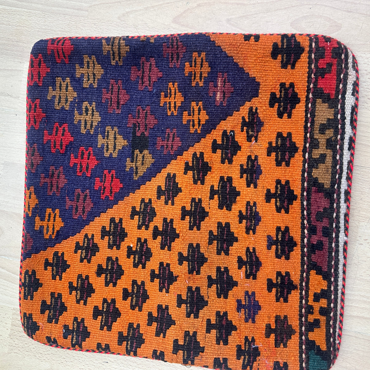 Kilem puder 40.40cm